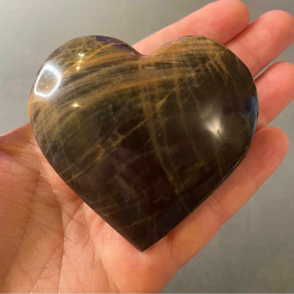 Black Moonstone Puffy Heart Carving